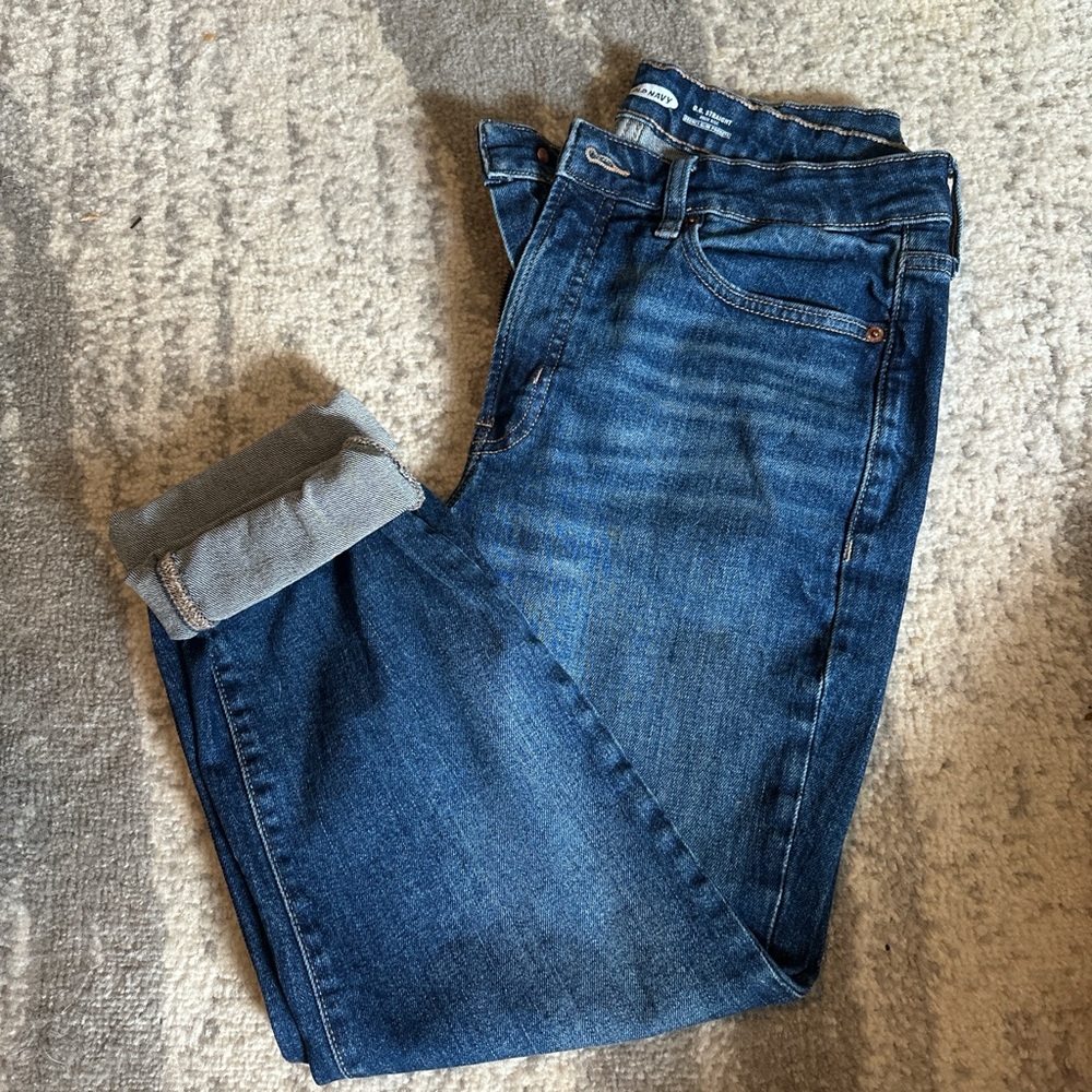 Old Navy Blue Ankle Cropped Jeans with Classic Medium Wash